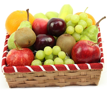 Your guide to finding the best fruit basket for your family and friends